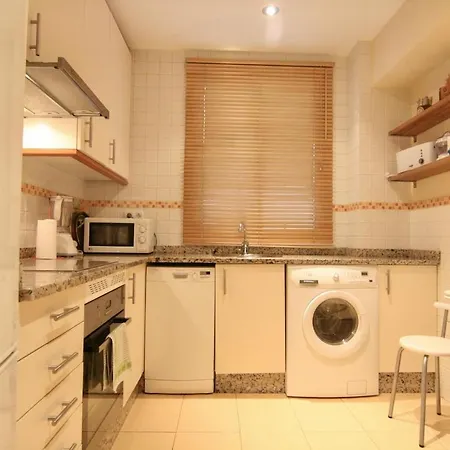 Comodo Y Amplio Apto En Camelias Cuatro Апартаменты