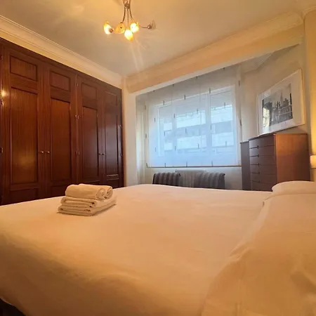 Comodo Y Amplio Apto En Camelias Cuatro Виго