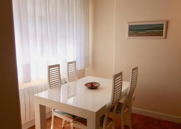 Comodo Y Amplio Apto En Camelias Cuatro Daire *